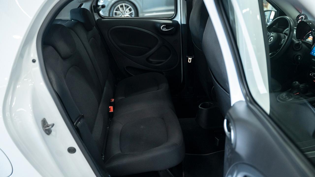Smart ForFour 1.0 PASSION 71CV TWINAMIC AUTO NAVI LED FULL OPTIONAL