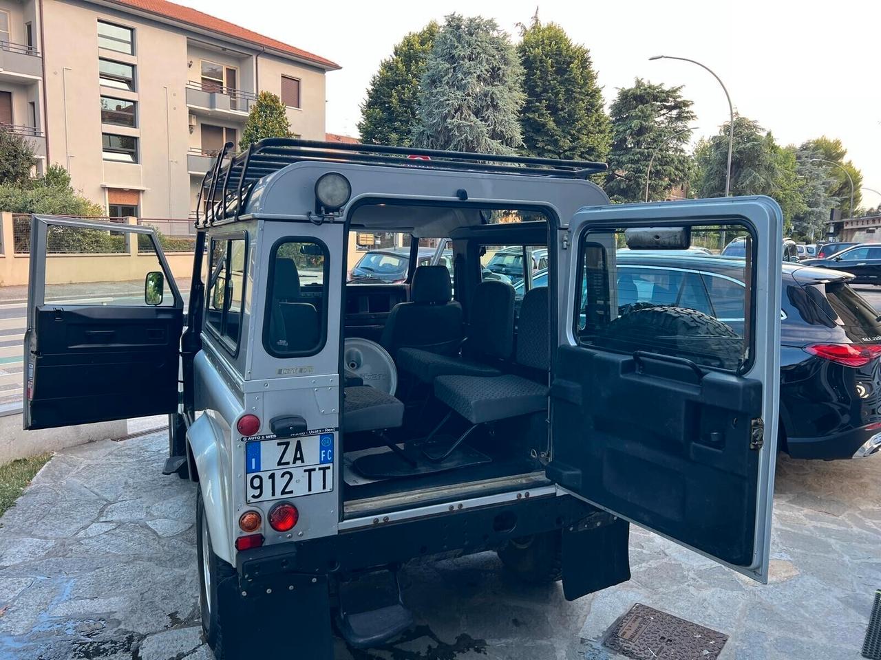 LAND ROVER DEFENDER 90 2.5 Td5 STATION WAGON E 6 posti