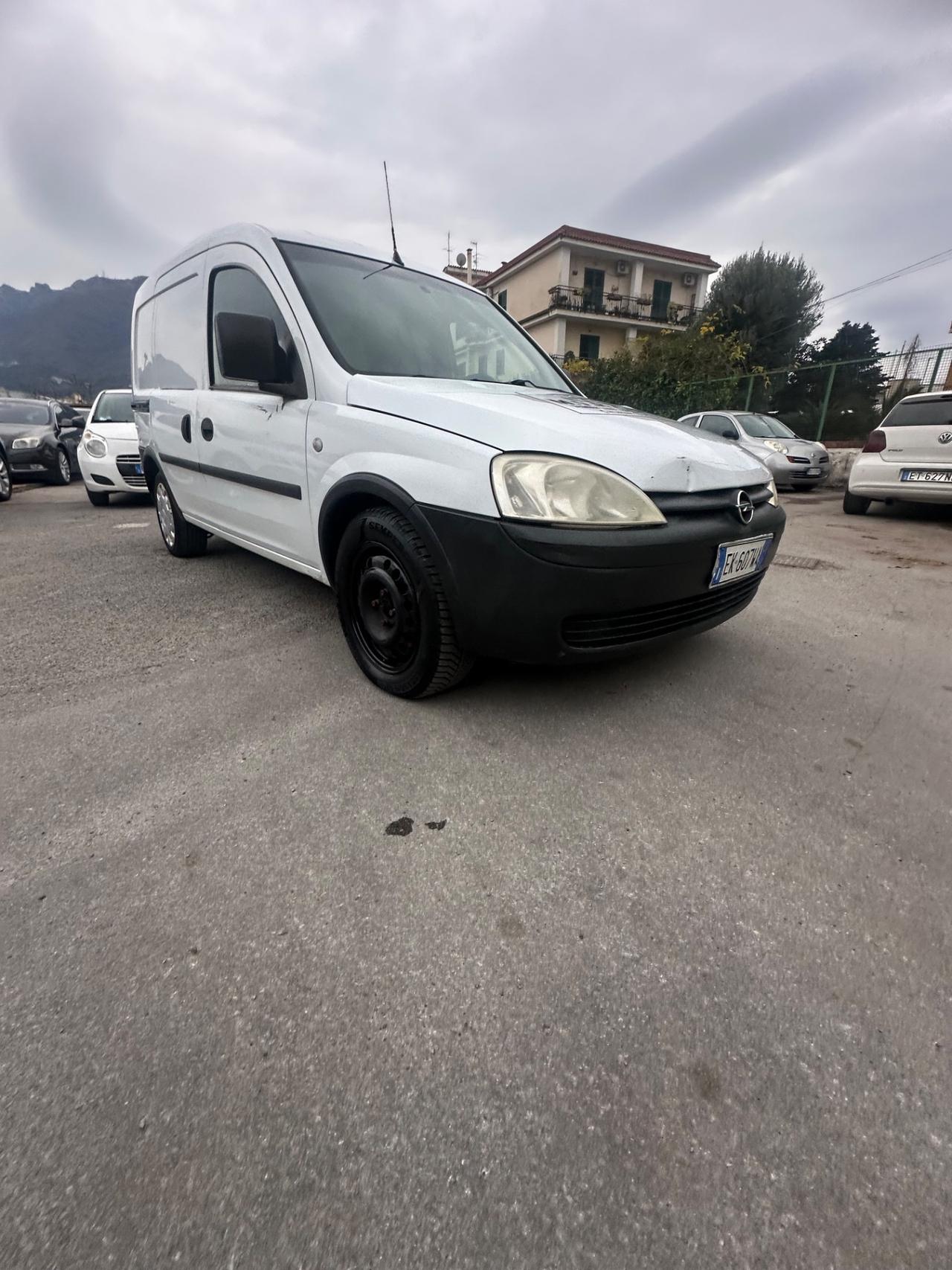 Opel Combo 13 CDTI