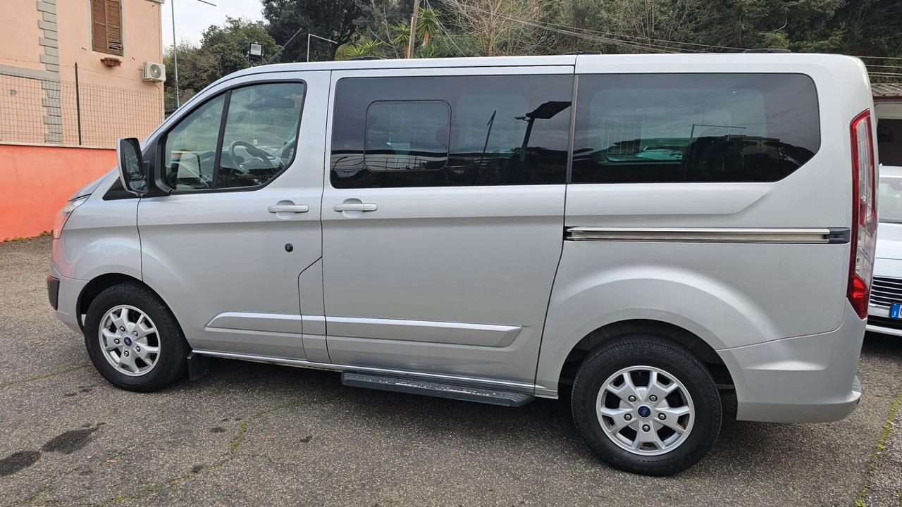 Ford Tourneo Custom 300 2.2 TDCi 155CV PC Titanium FULL OPTIONAL