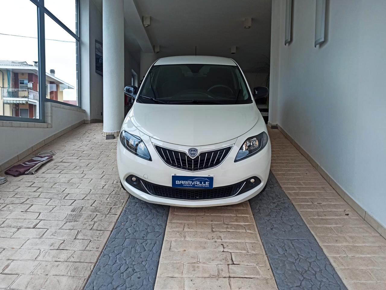 Lancia Ypsilon 1.0 FireFly 5 porte S&S Hybrid Gold 2023