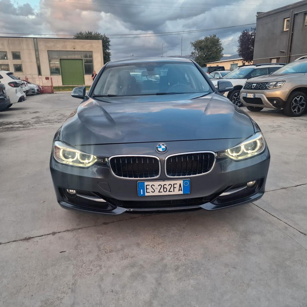 Bmw 316 316d Sport BERLINA CATENE APPENA FATTE IN BMW