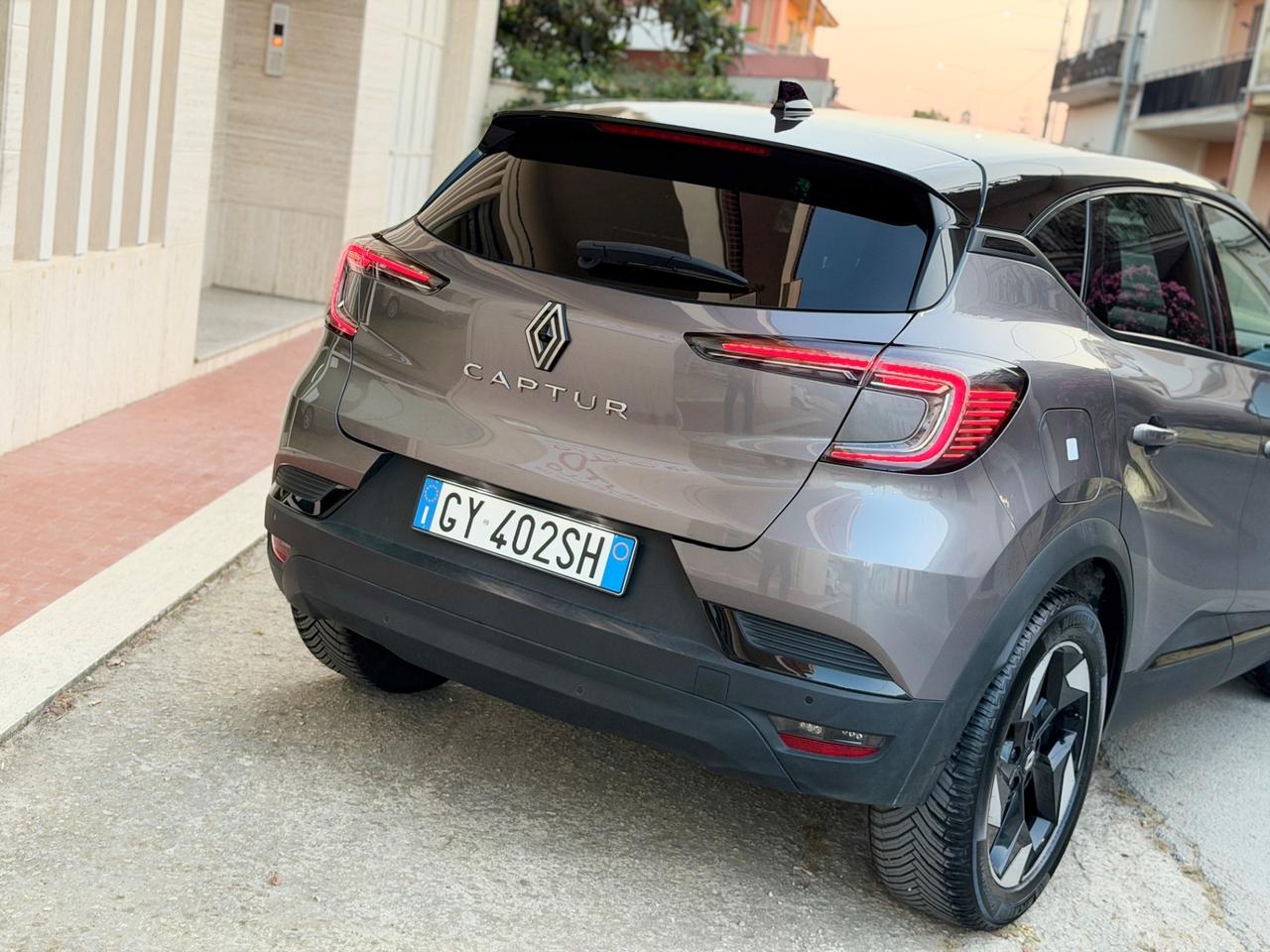 Renault Captur TCe 90 CV Techno 2025