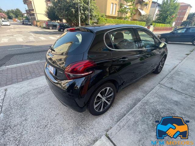 PEUGEOT 208 1° Allure ?neo patentati ?