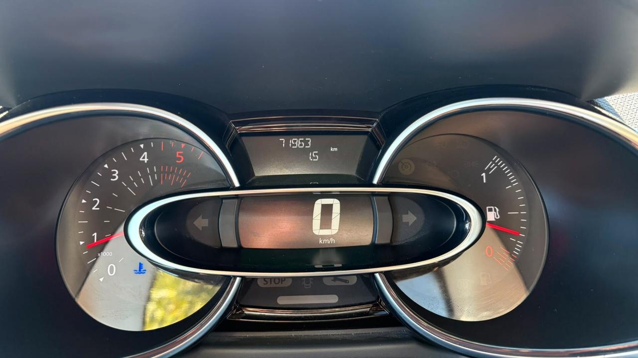 Renault Clio dCi 8V 75 CV 5 porte Moschino Intens