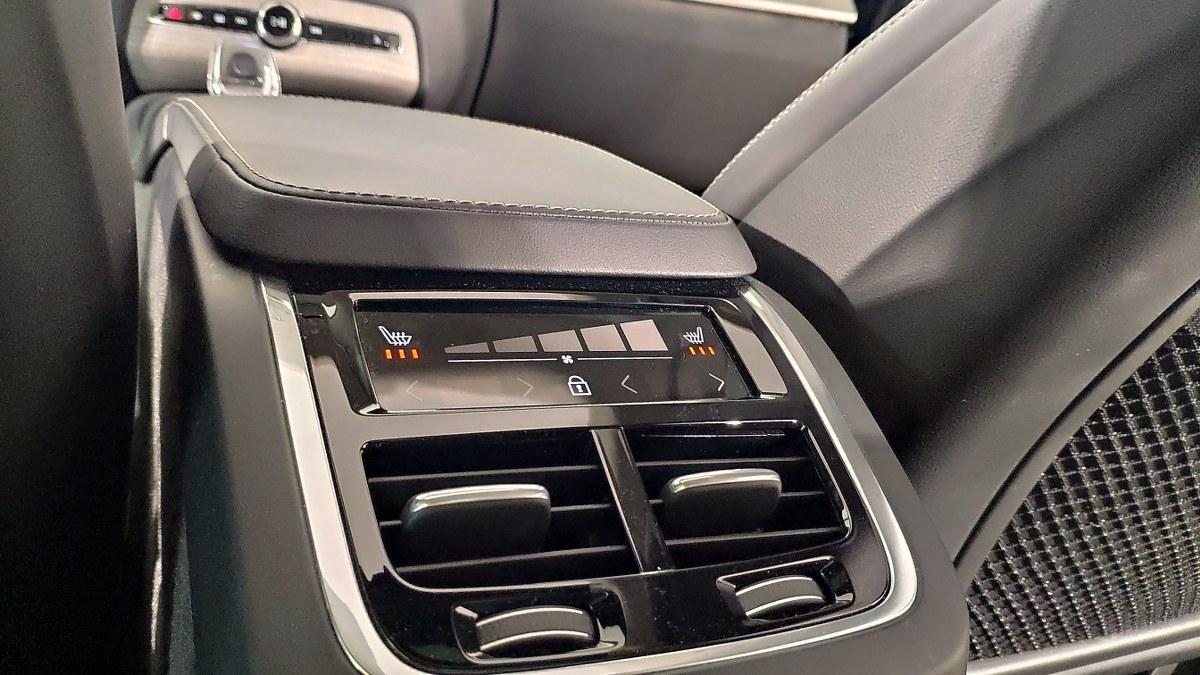 VOLVO Xc90 T8 Awd Plug-In Hybrid Aut. 7P. Ultimate Dark