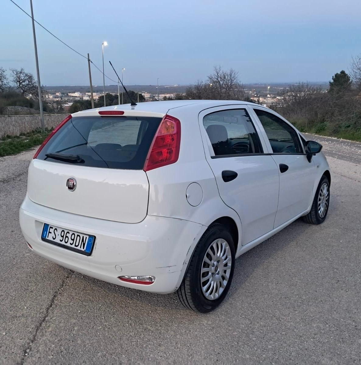 Fiat Punto 1.3 MJT II S&S 95 CV 5 porte Street (IVA ESPOSTA)