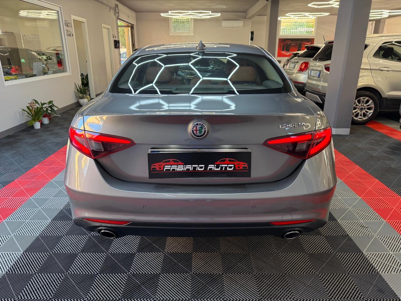 Alfa Romeo Giulia 2.2 JTDM Business - FABIANOAUTO