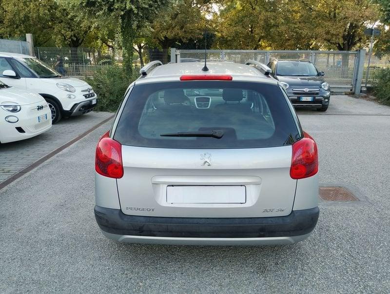 Peugeot 207 207 5p 1.4 8v X-Line eco-Gpl FL