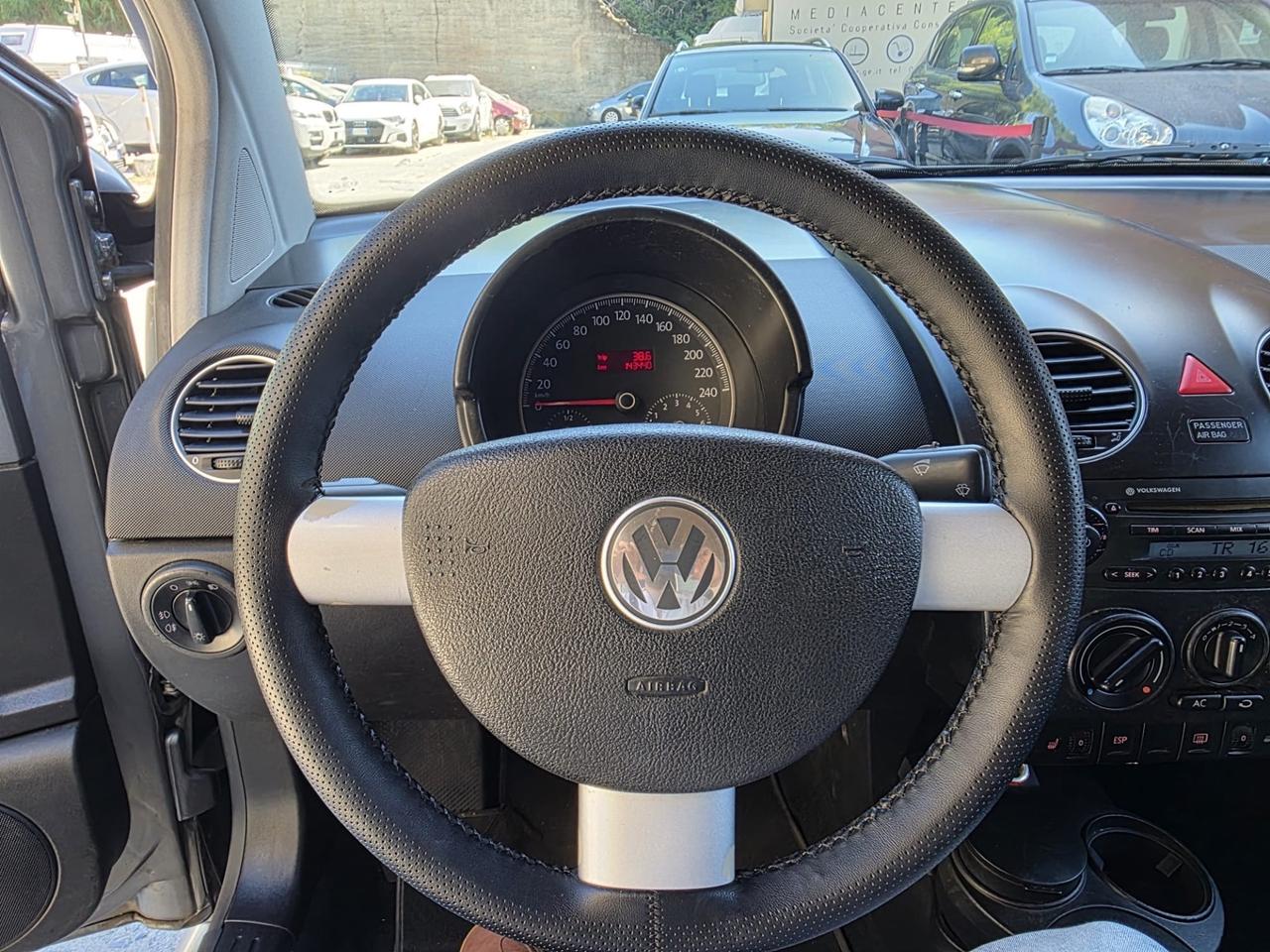Volkswagen New Beetle 1.6 benzina 102CV 2007