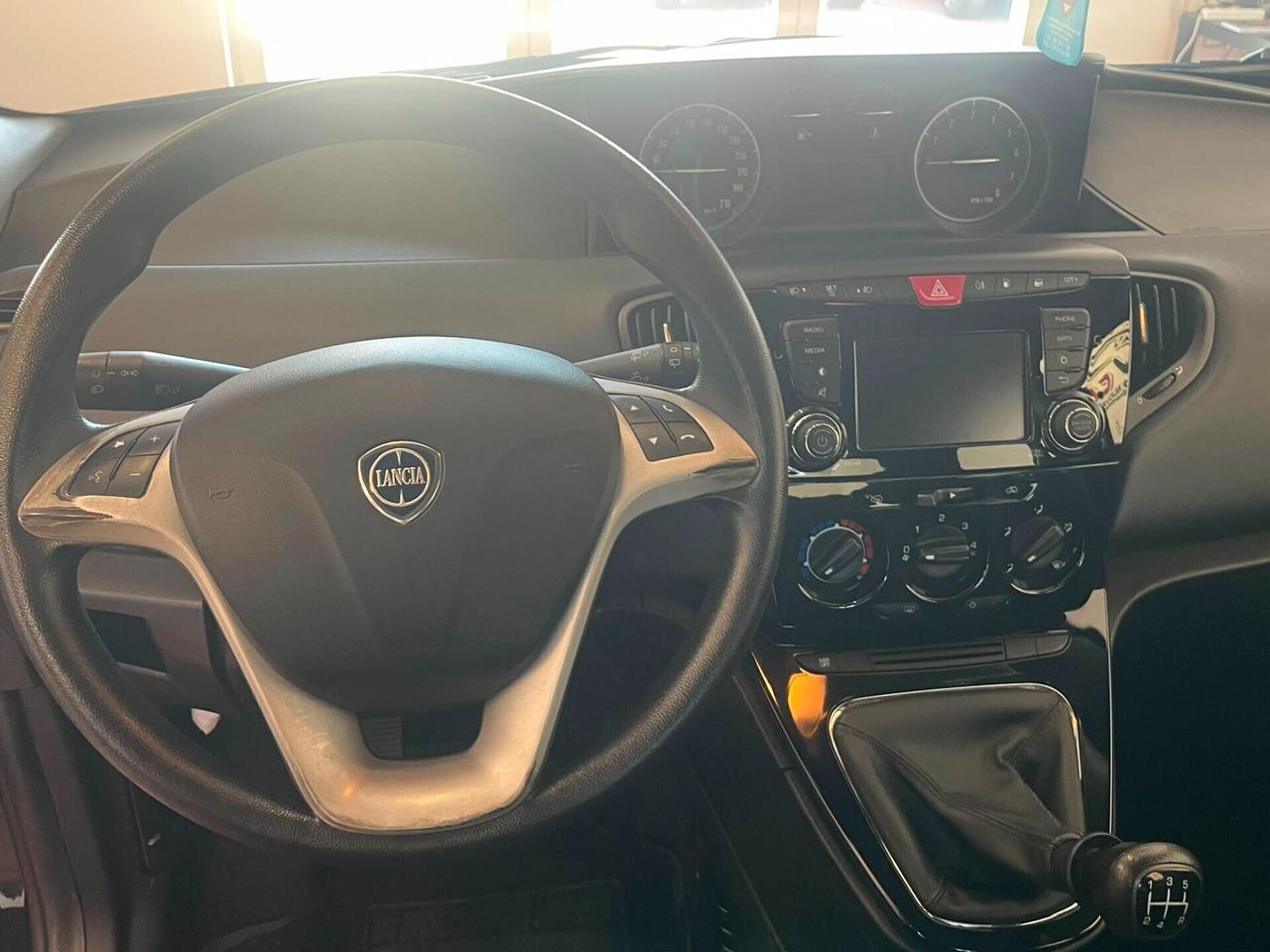 Lancia Ypsilon 1.2 69 CV 5 porte GPL Ecochic Gold