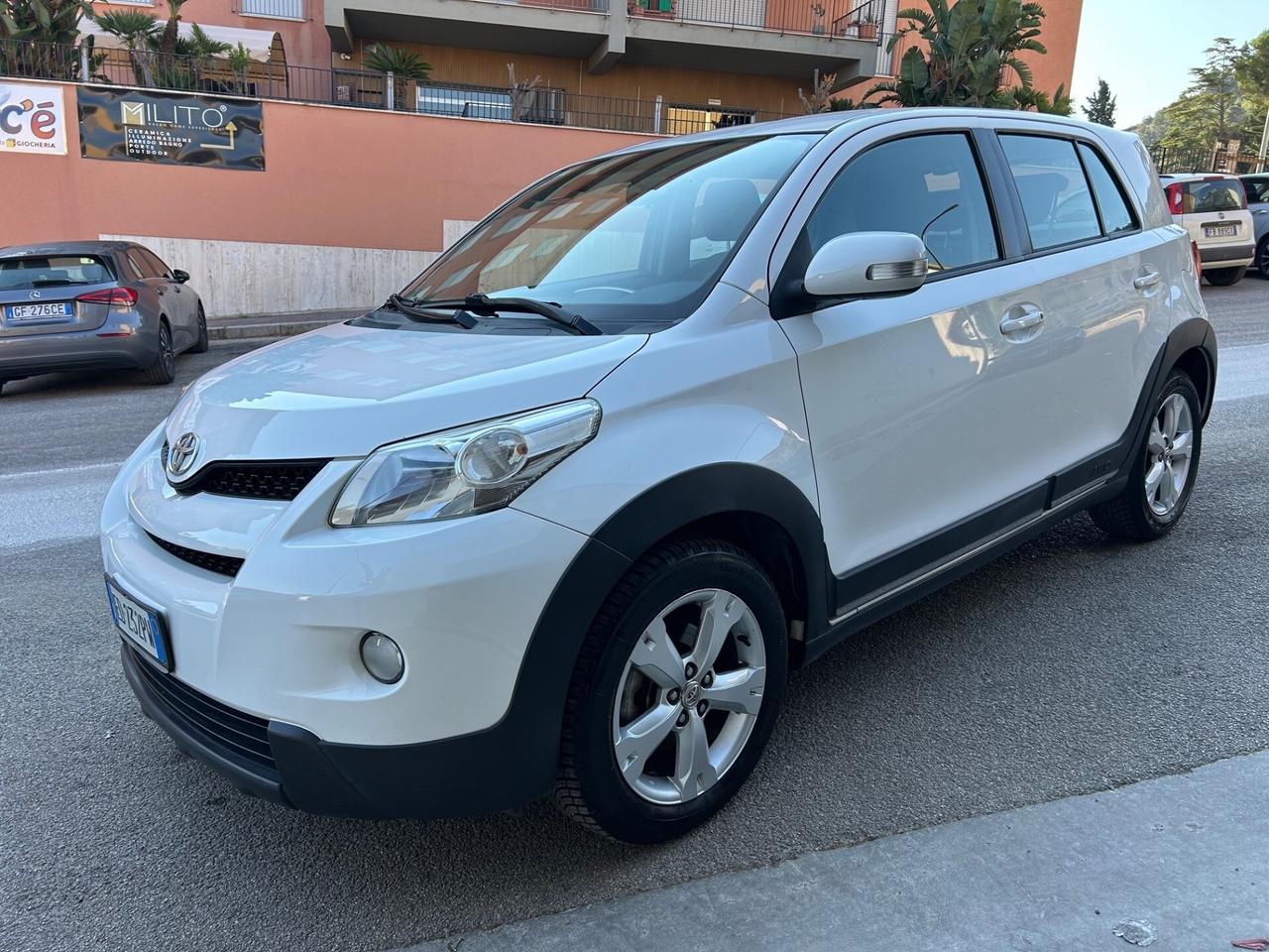 Toyota Urban Cruiser 1.4 D-4D 4WD unico proprietar