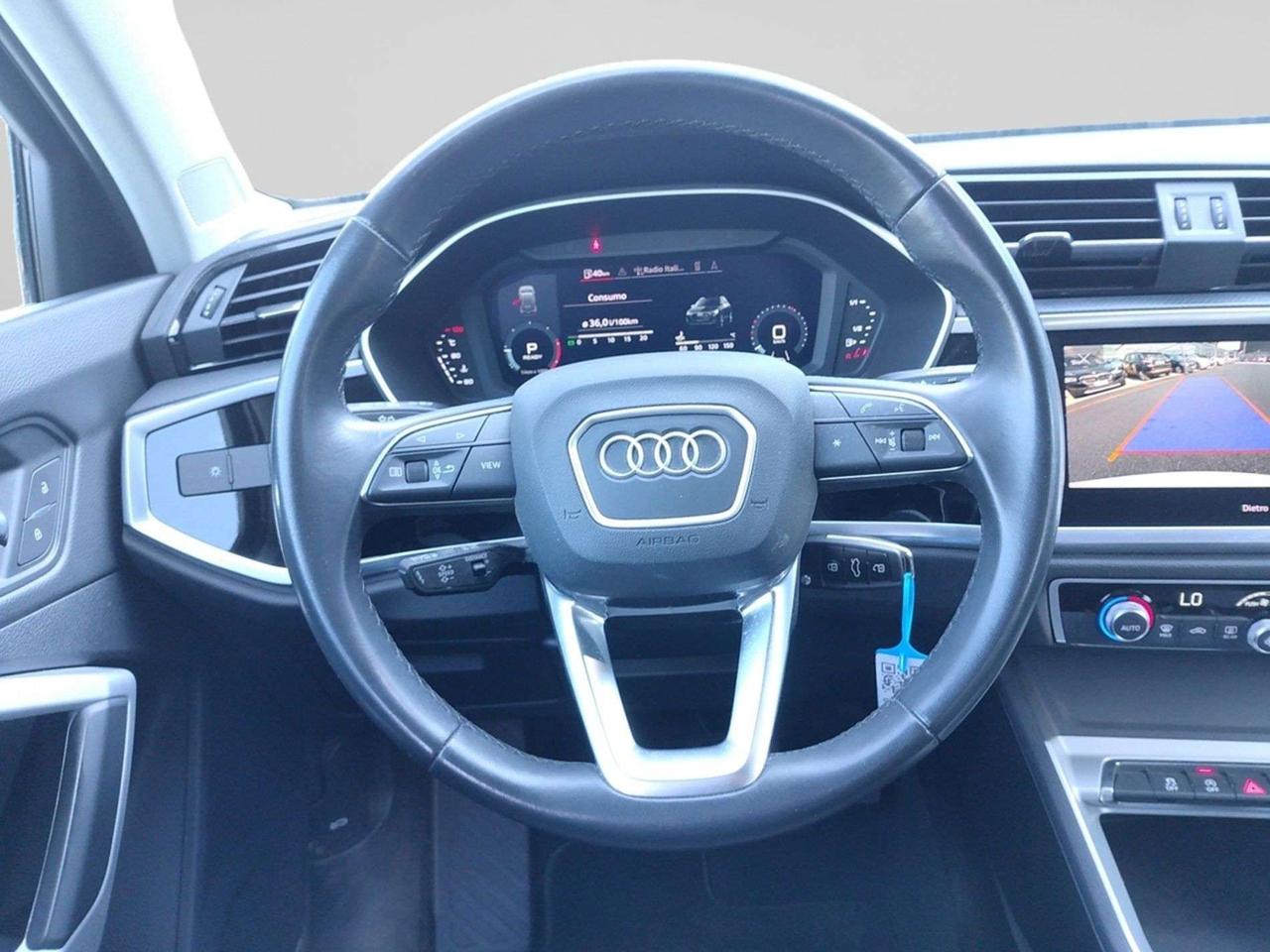 Audi Q3 AUDI Q3 35 TDI S tronic Business Advanced