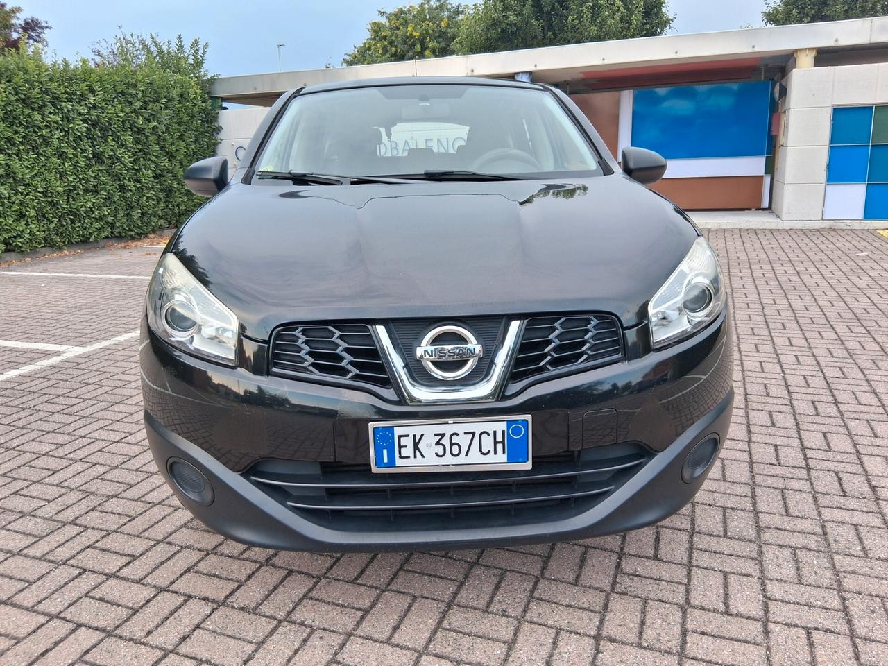 Nissan Qashqai 1.5 dCi DPF Tekna..KM 163 000..NEOPATENTATI. CELL 320 147 1147 WUATSAPP..3276540940