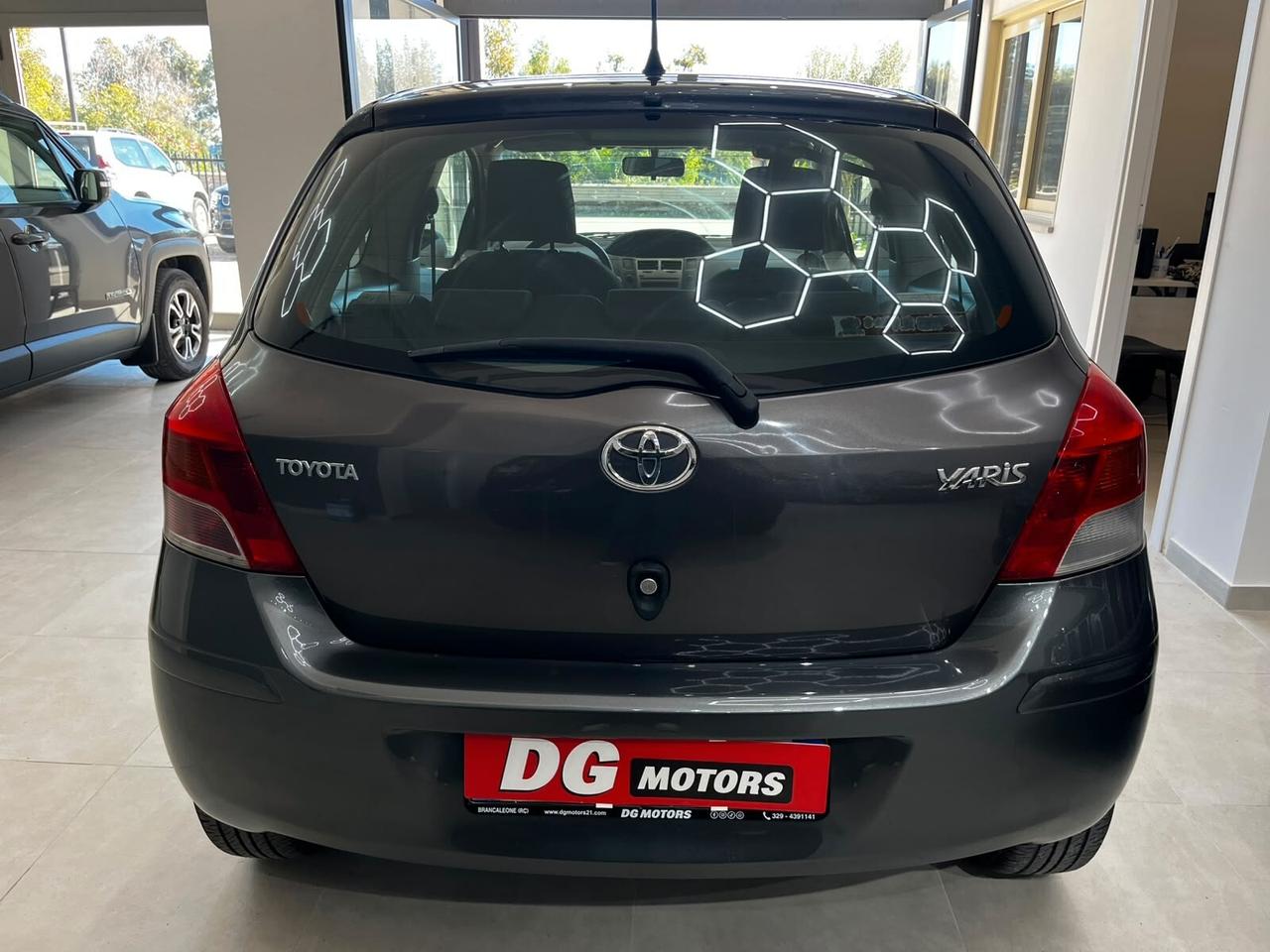Toyota Yaris 1.0 3 porte