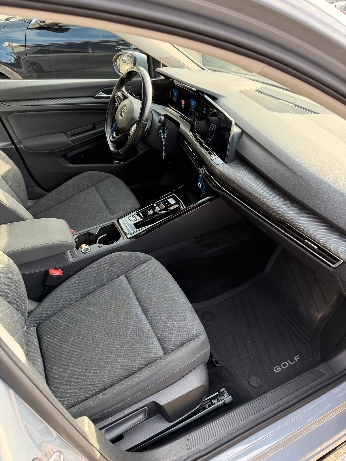 Volkswagen Golf 2.0 TDI 150 CV DSG SCR R-Line