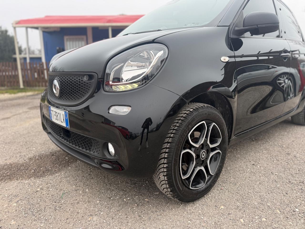 Smart ForFour 70 1.0 twinamic Passion NEOPATENTATI