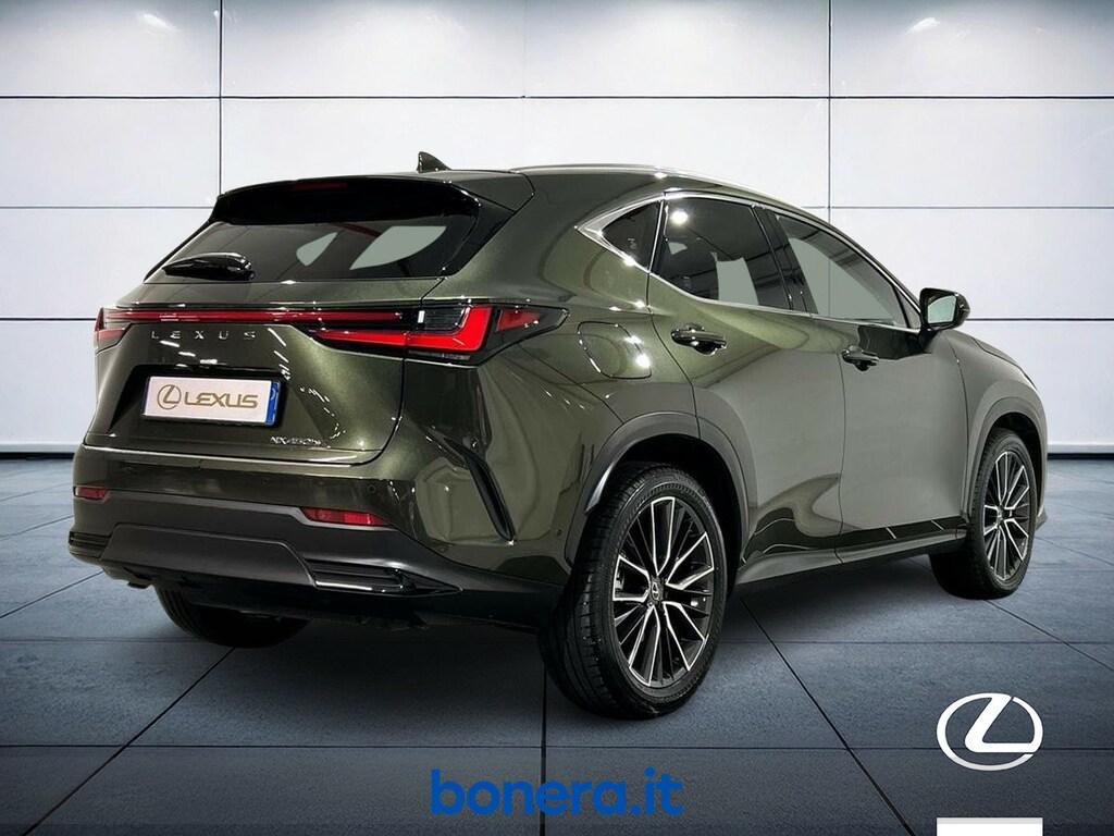 Lexus NX 2.5 Plug-in Luxury 4WD e-CVT