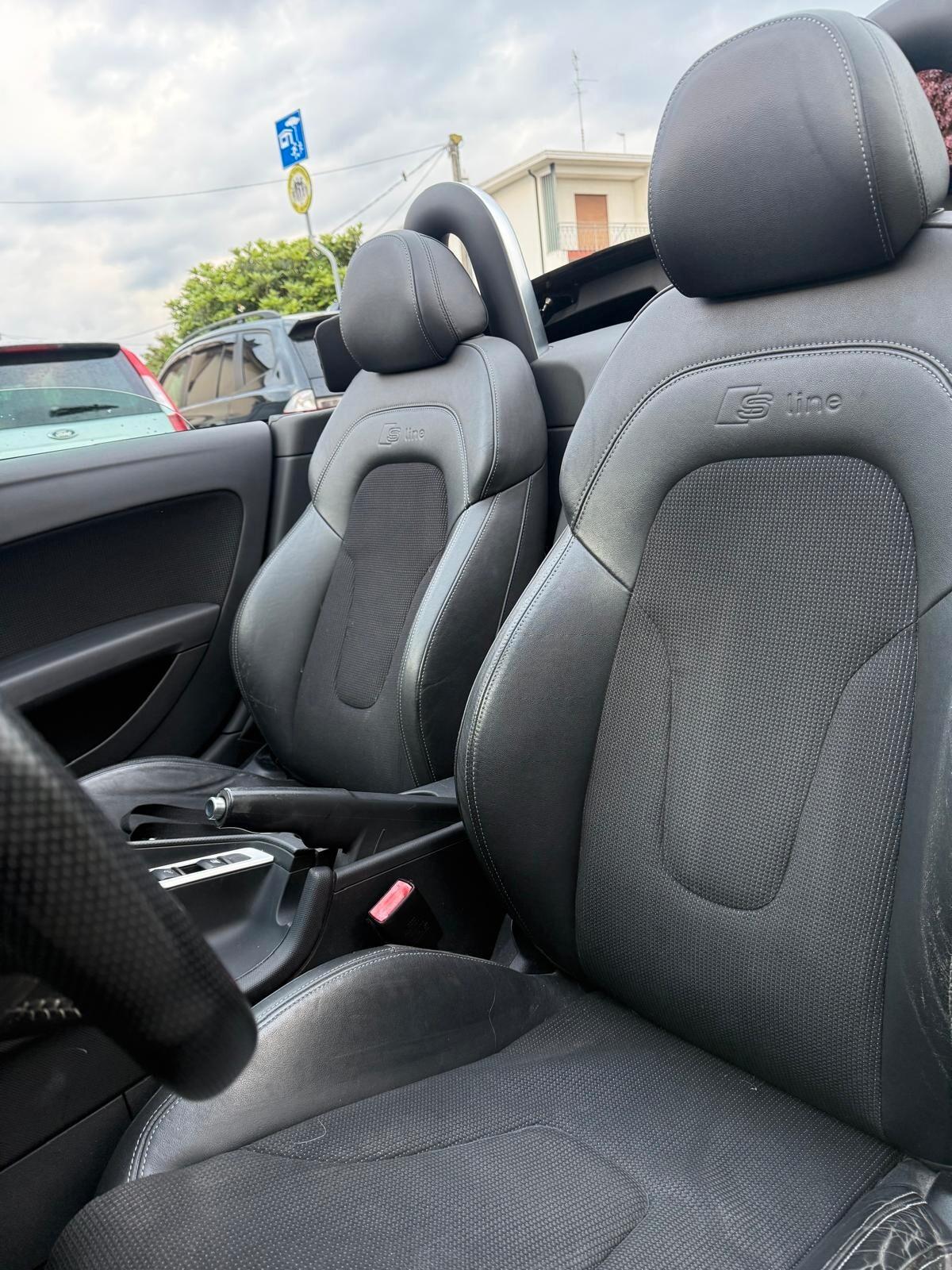 Audi TT Roadster 2.0 TDI quattro 4x4