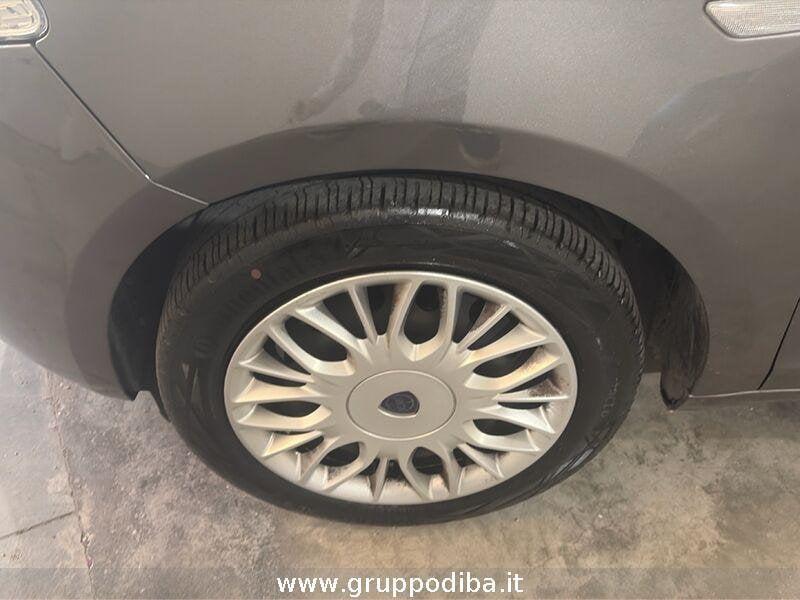 Lancia Ypsilon III 2015 Benzina 1.2 Silver 69cv