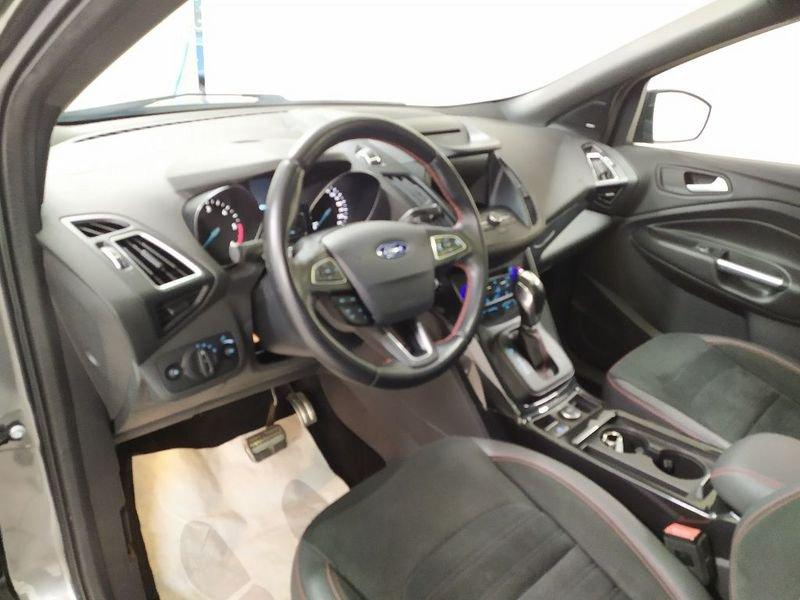 Ford Kuga 1.5 tdci ST-Line s&s 2wd 120cv powershift