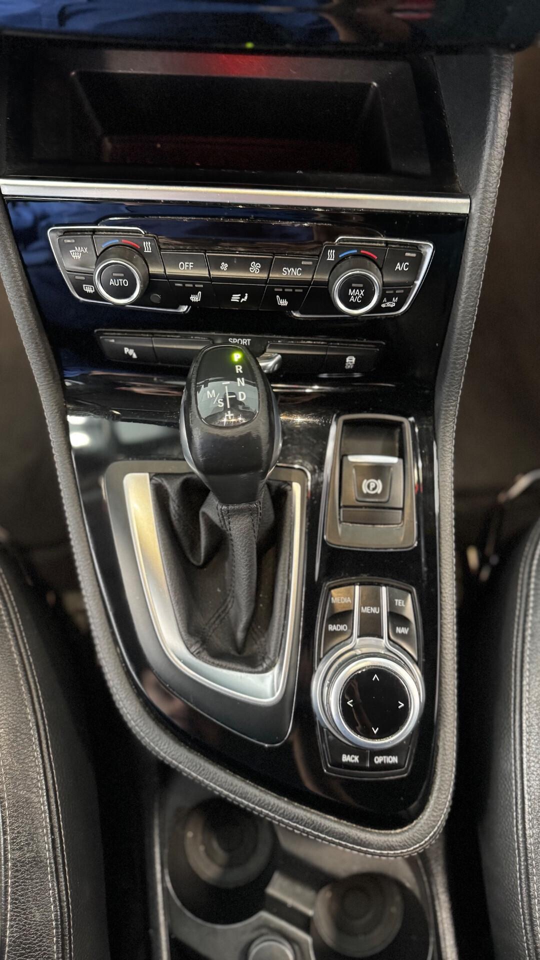 Bmw 2er Active Tourer 218d Luxury