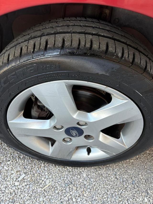 FORD Fiesta 1.2 16V 3p. Titanium