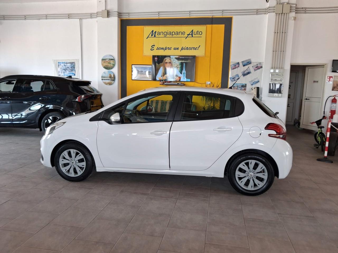 Peugeot 208 BlueHDi 75 5 porte Allure