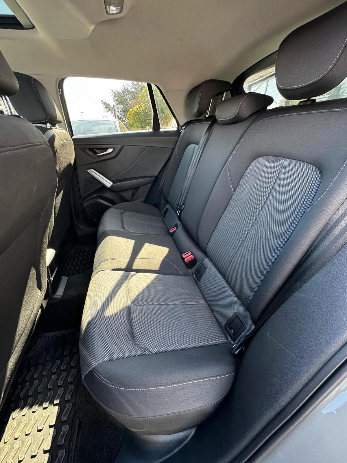 Audi Q2 30 TFSI Business