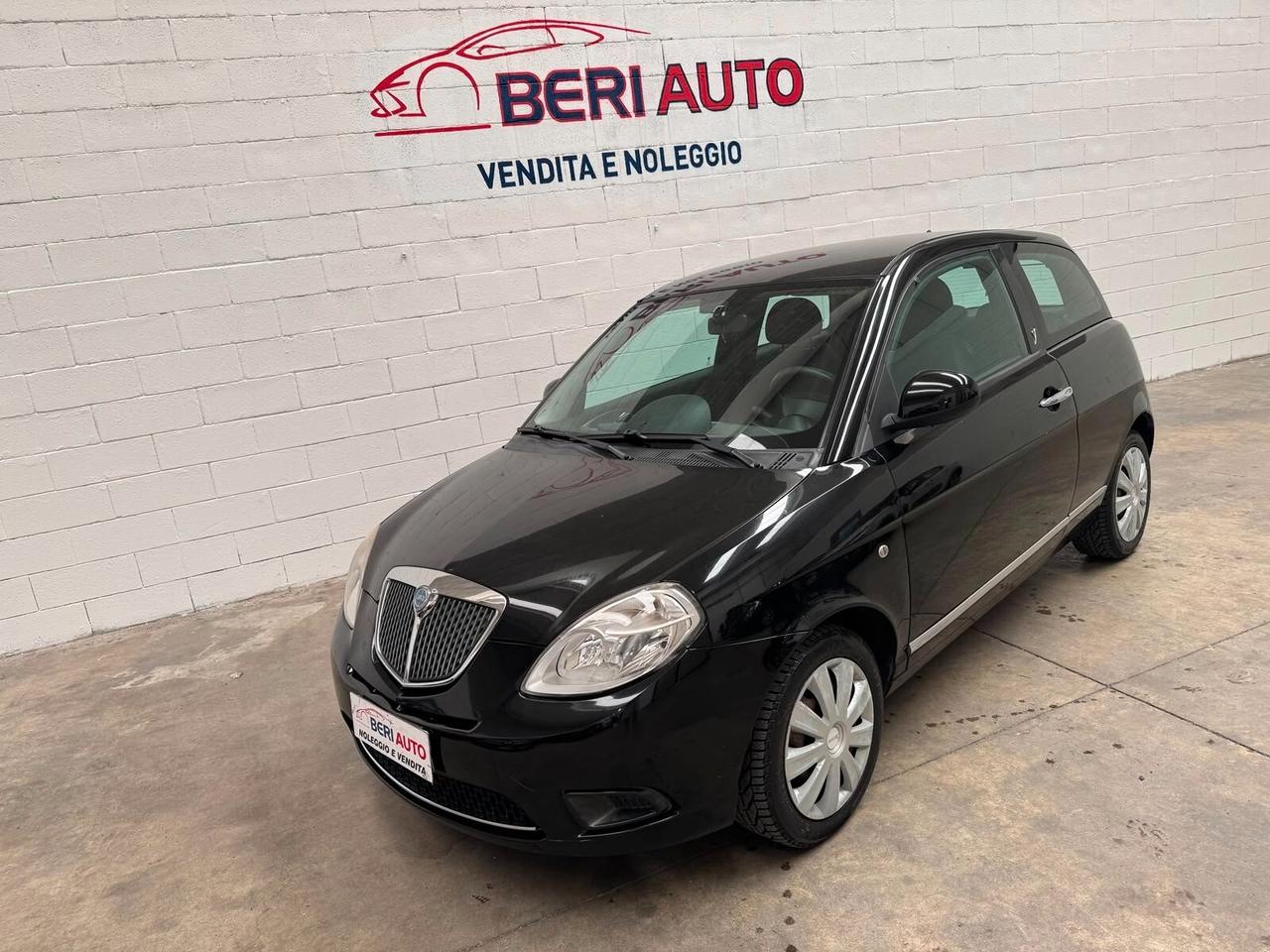 Lancia Ypsilon 1.2 benzina adatta neopatentati