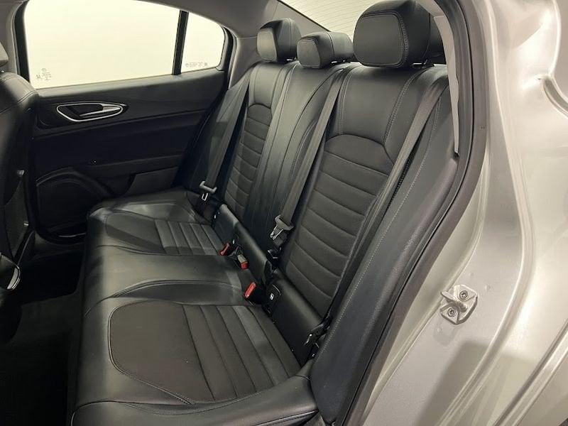 Alfa Romeo Giulia 2.2 Turbodiesel 150 CV AT8