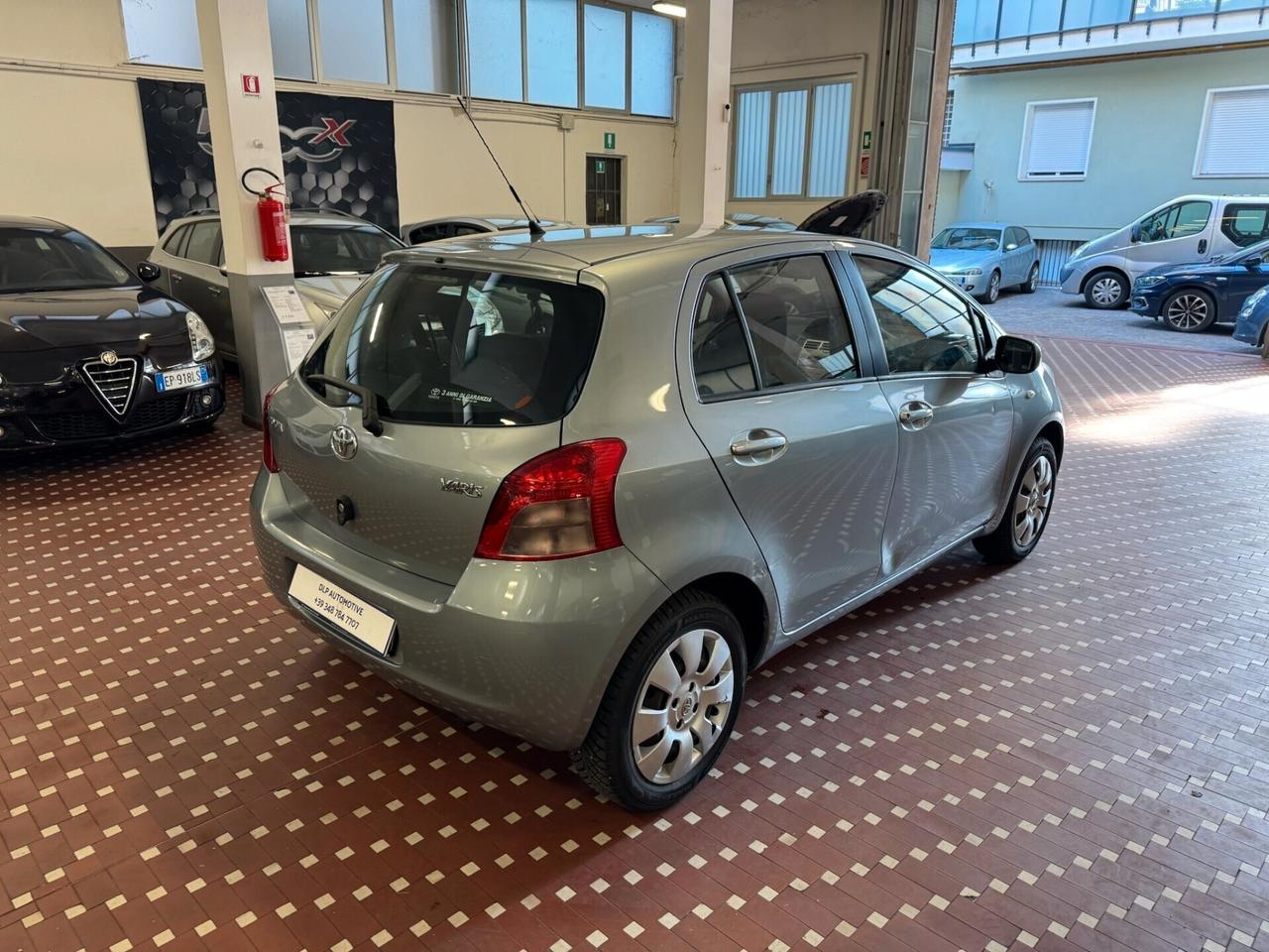 Toyota Yaris 1.0 5 porte Sol - NEOPATENTATI