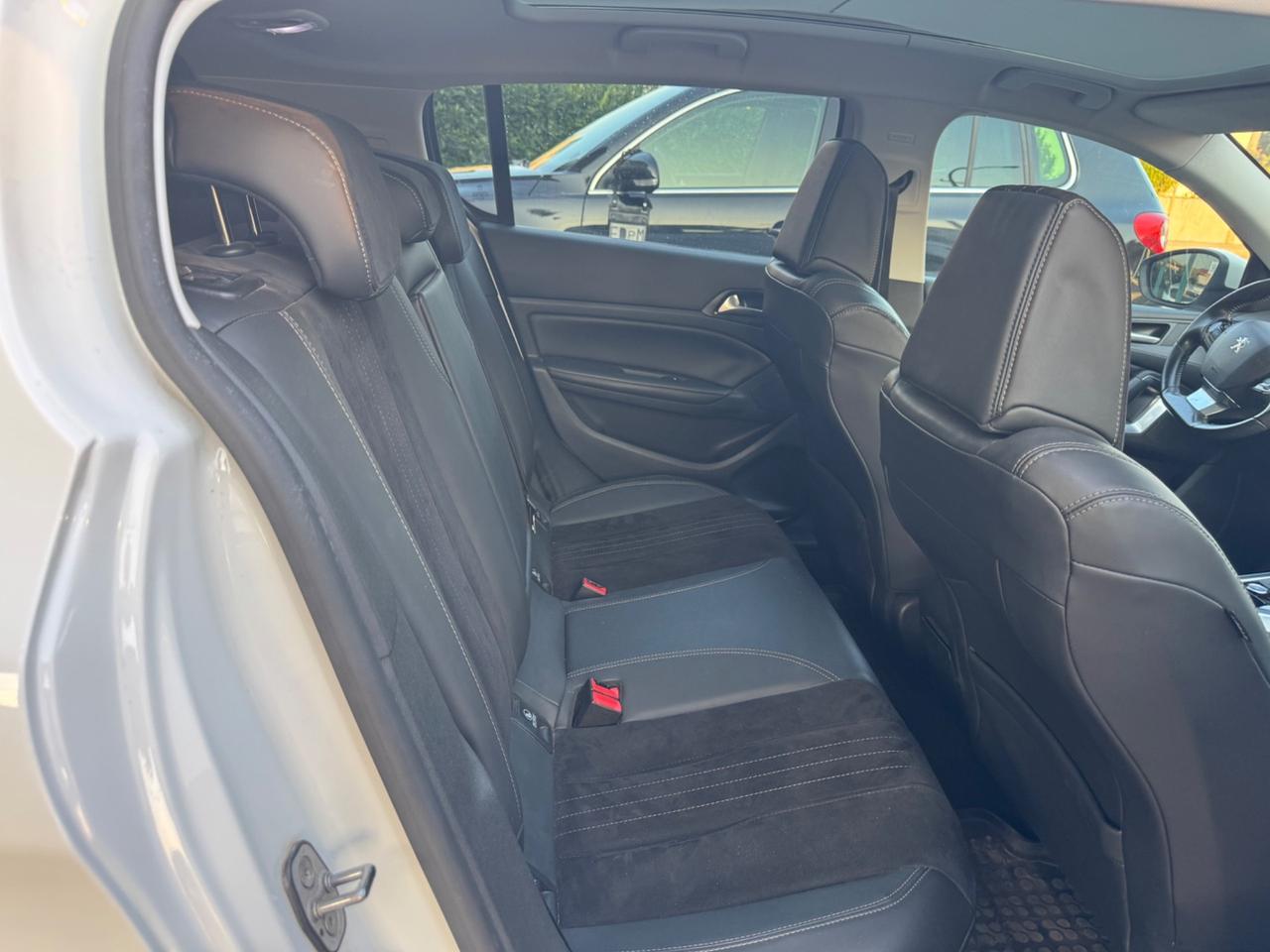 Peugeot 308 BlueHDi 150 S&S Allure