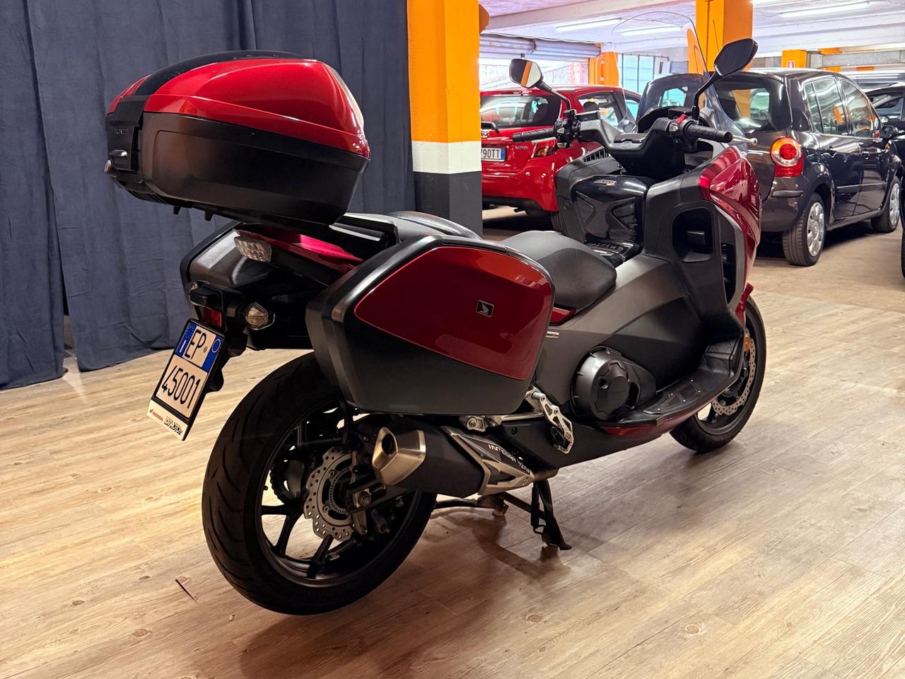 STRAORDINARIA HONDA INTEGRA 750 CON SOLI 36.470 KM COME NUOVA