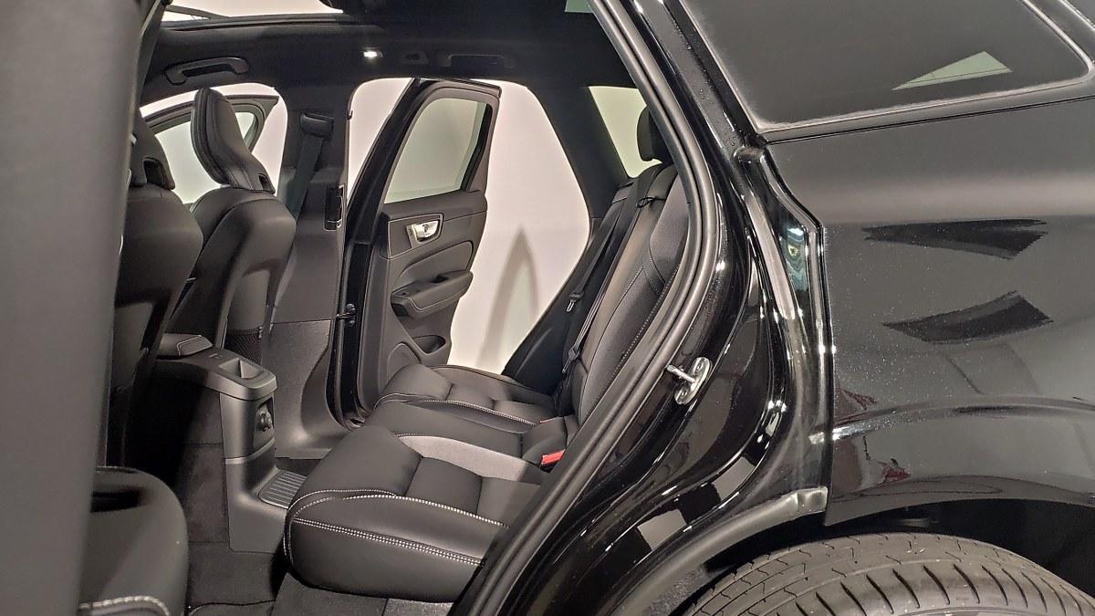 VOLVO Xc60 T6 Plug-In Hybrid Awd Aut. Plus Black Edition