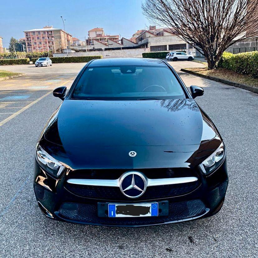 Mercedes-benz A 180 d Premium