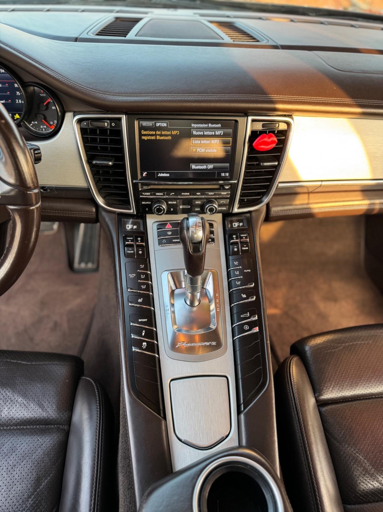 Porsche Panamera 3.0 Diesel PLATINUM