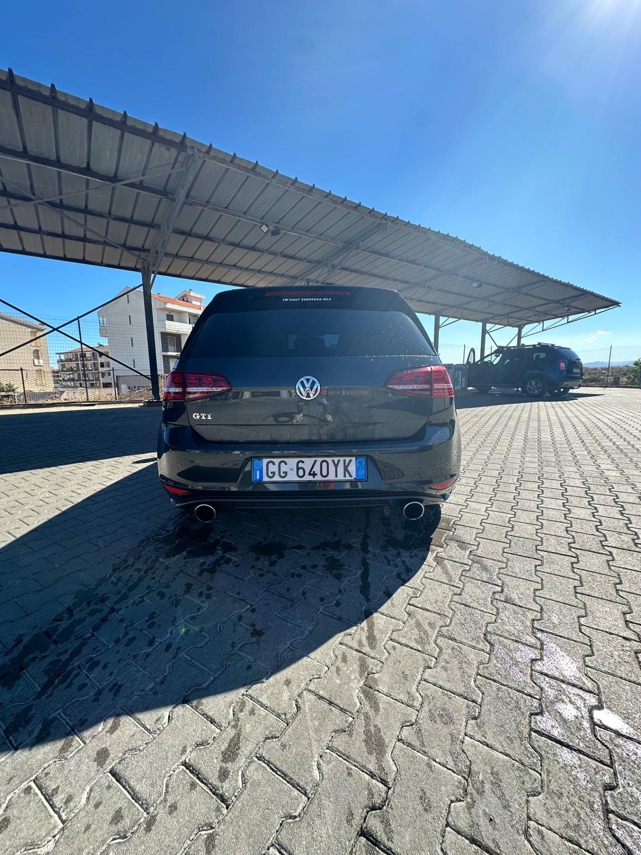 Volkswagen Golf GTI R 2.0 3p.