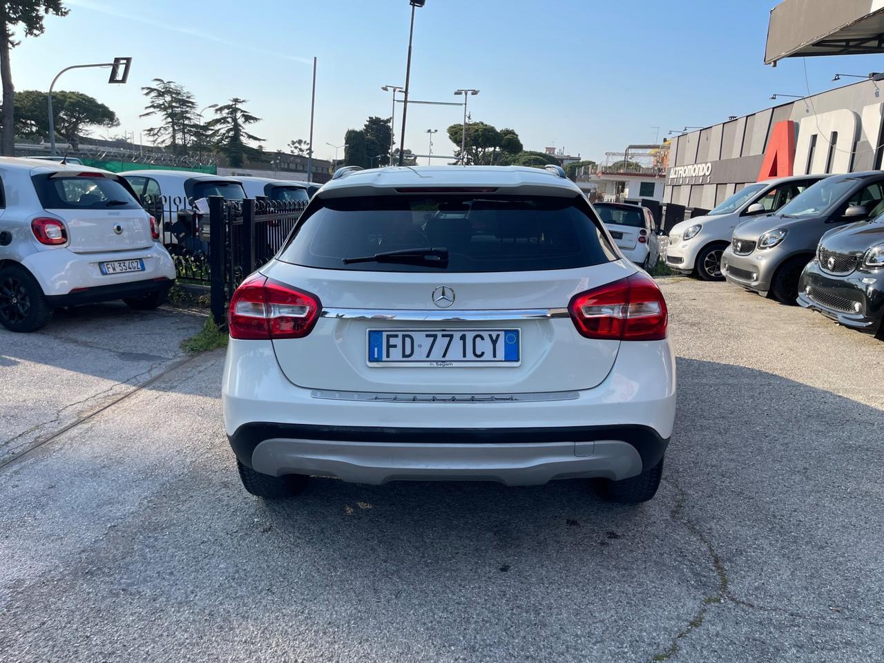 Mercedes-benz GLA 180 d Automatic Premium