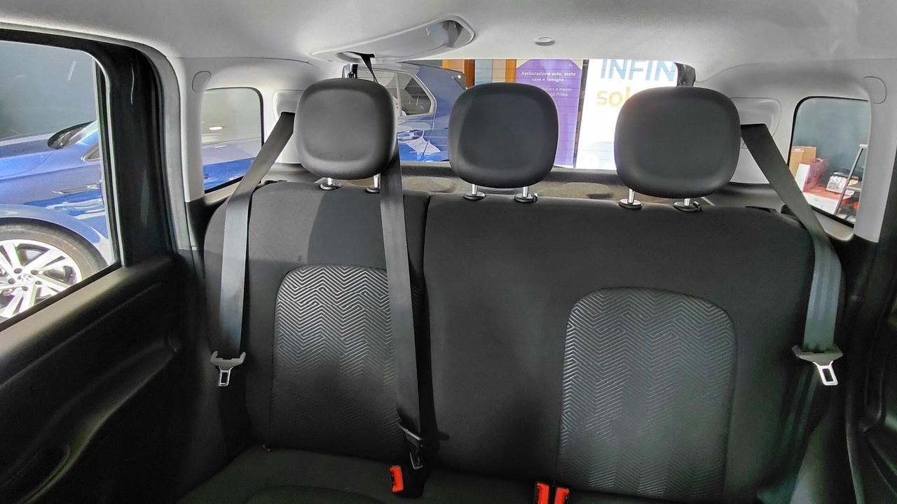 Fiat Panda 1.0 FireFly S&S Hybrid Garmin