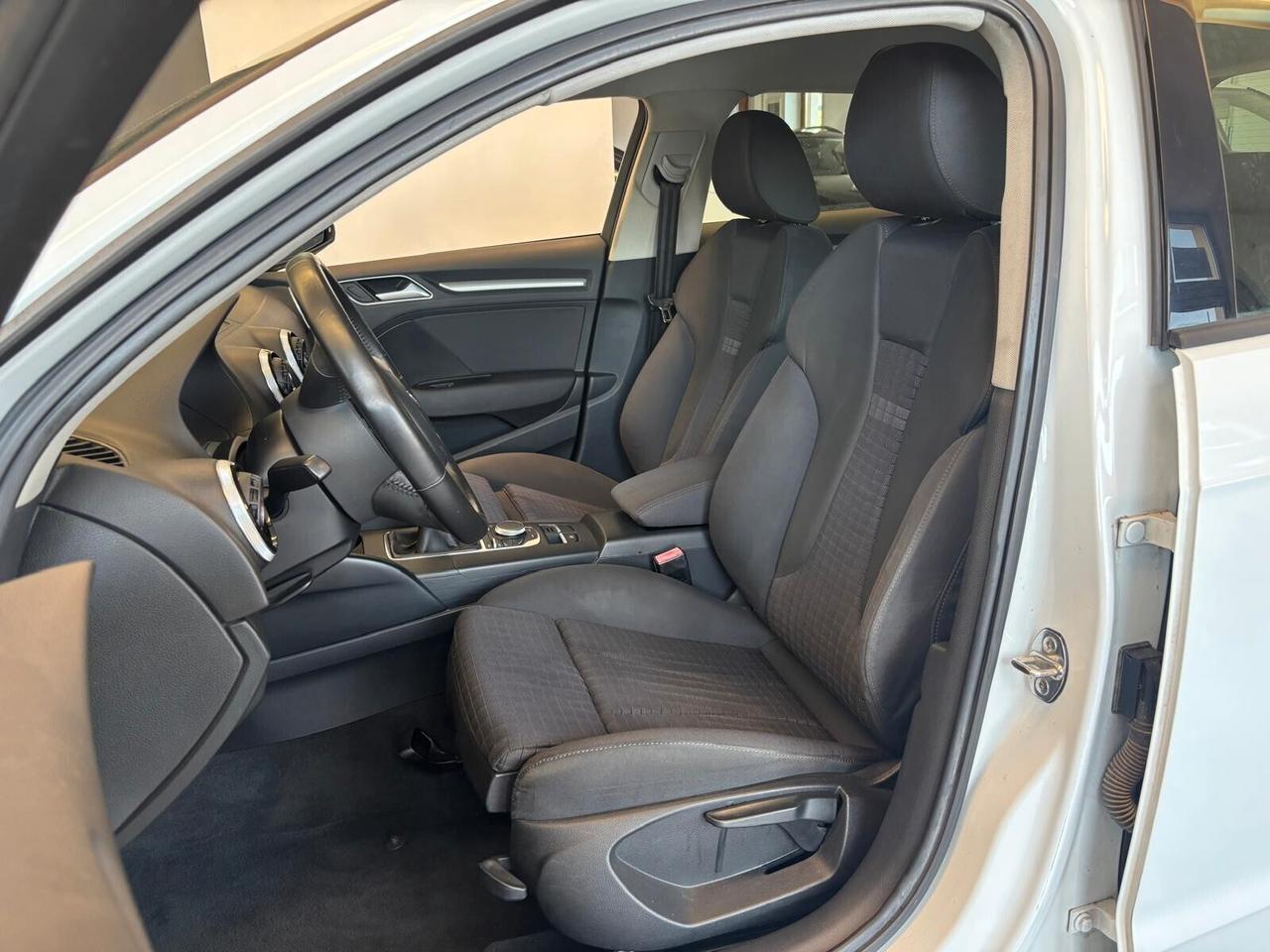 Audi A3 2013 - 1.6 DIESEL 135600 KM