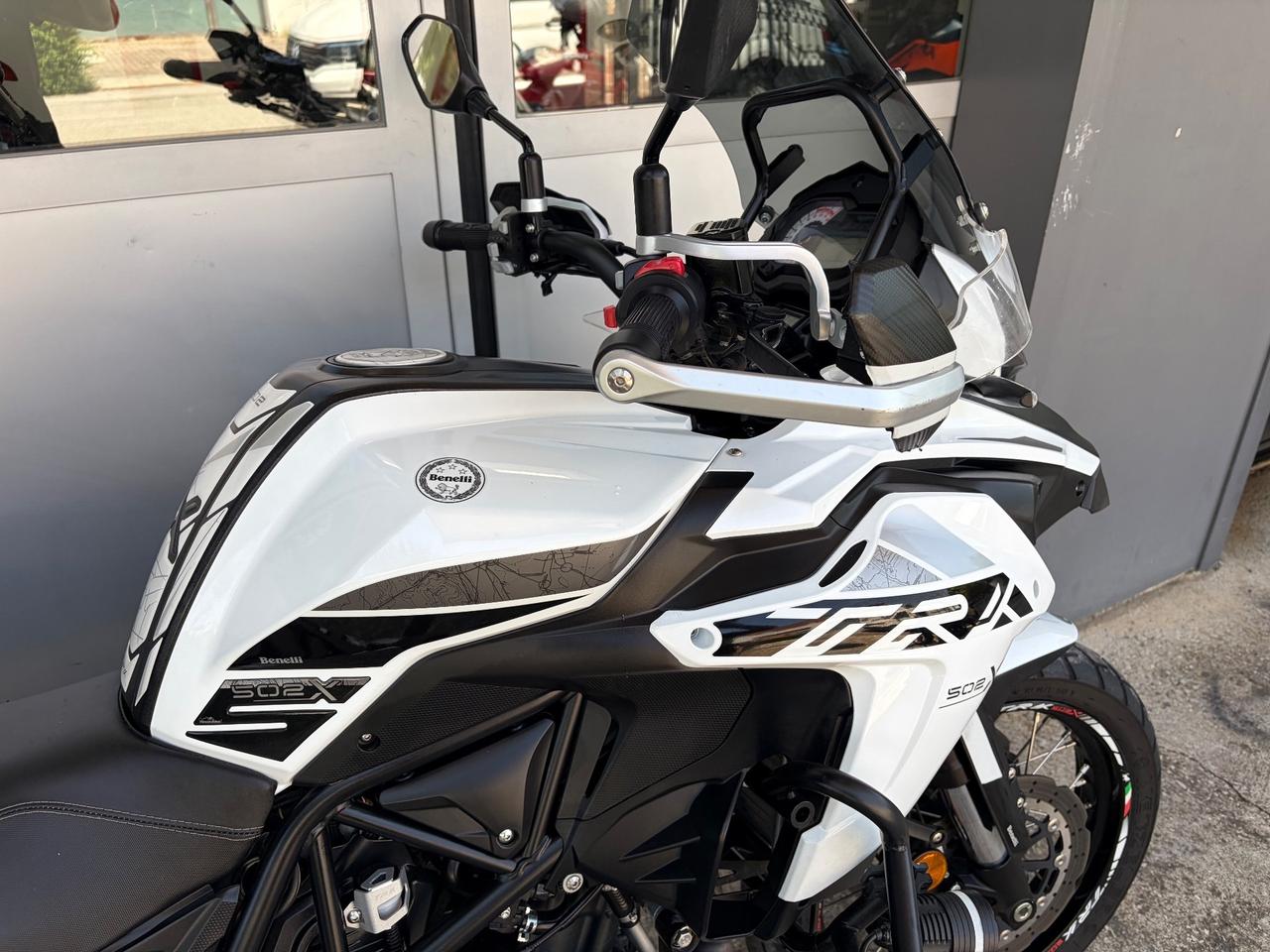 Benelli TRK 502
