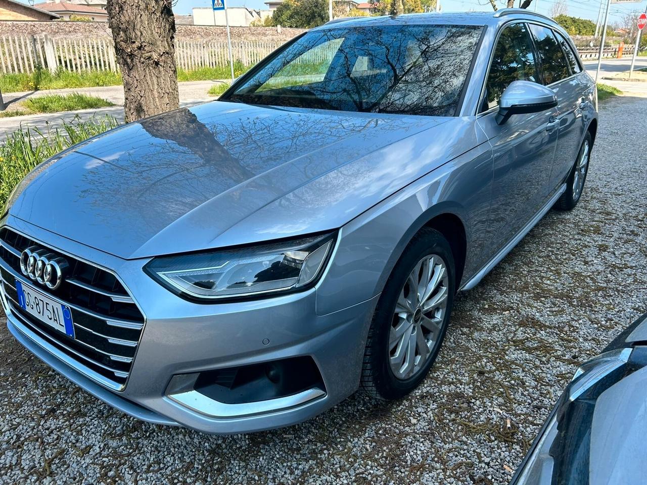 Audi A4 Avant 40 TDI S tronic