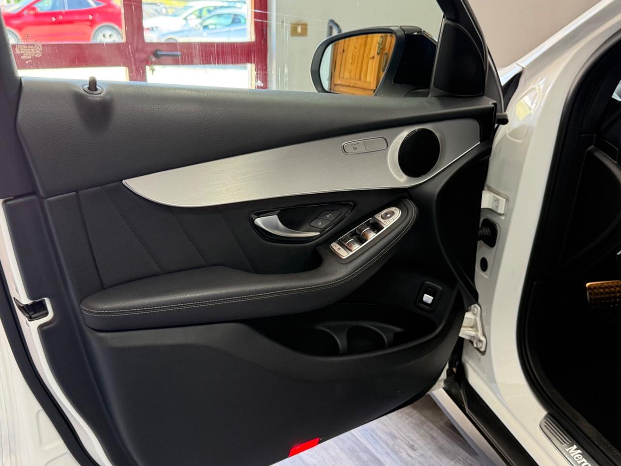 Mercedes-benz GLC 250d 4Matic Coupè Premium AMG Line Night Edition.