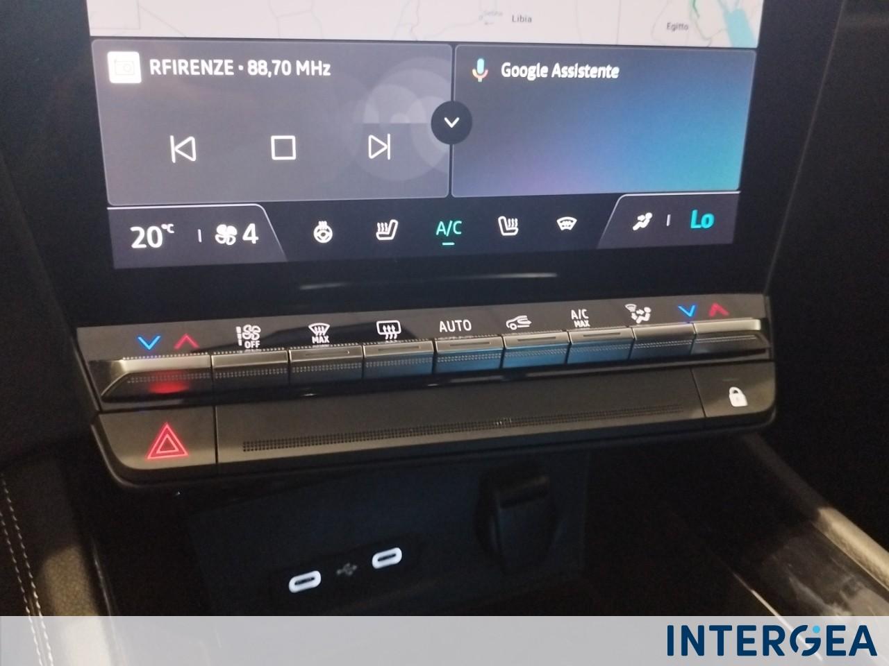 RENAULT Austral 1.2 E-Tech full hybrid Iconic 200cv auto