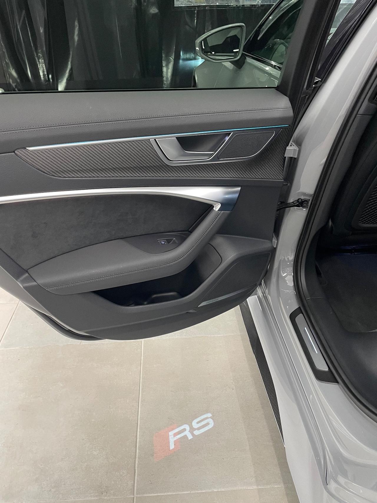 Audi A6 RS 6 Avant 4.0 TFSI V8 quattro tiptronic