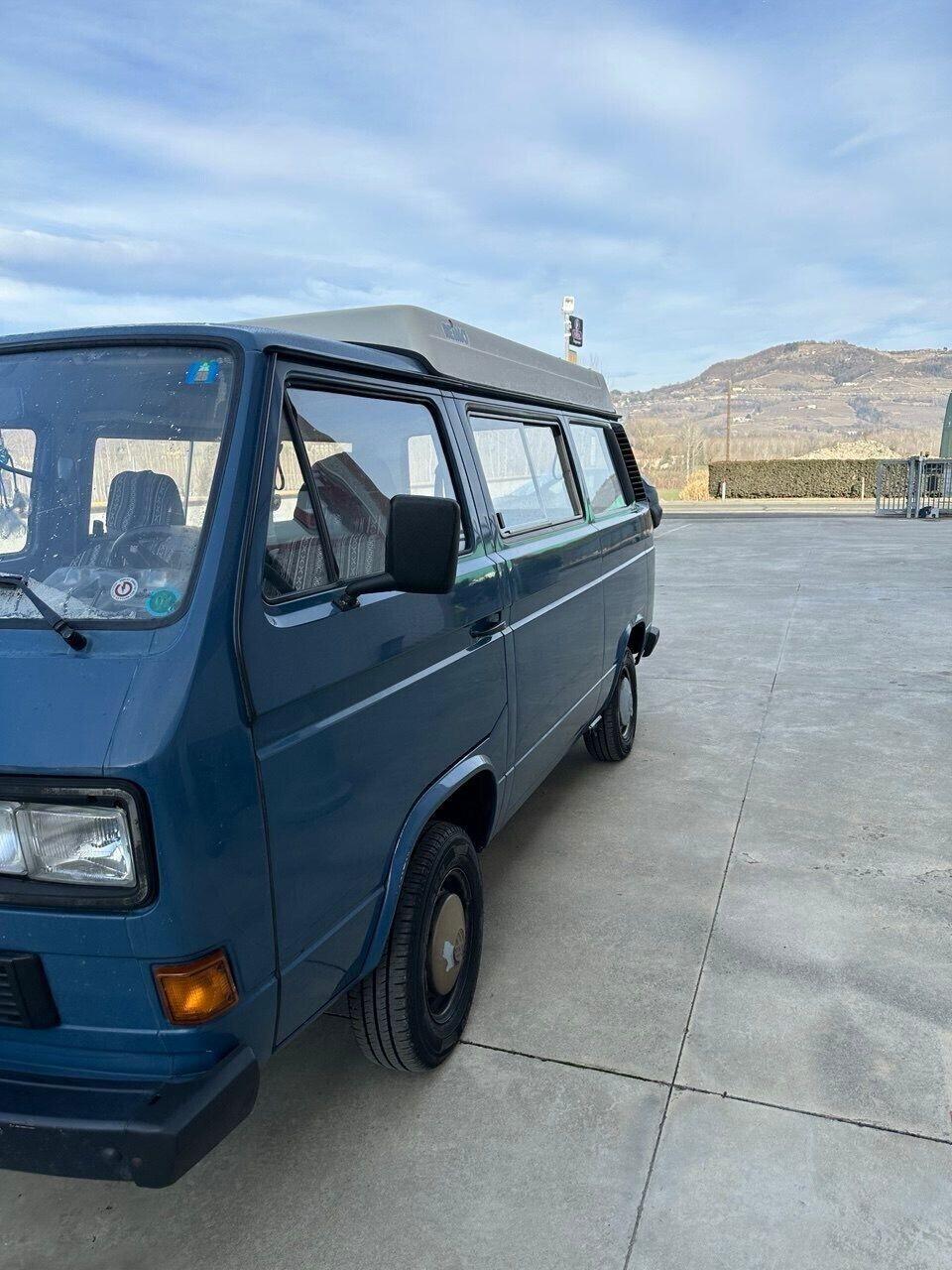 Volkswagen T3 MULTIVAN - 6 POSTI