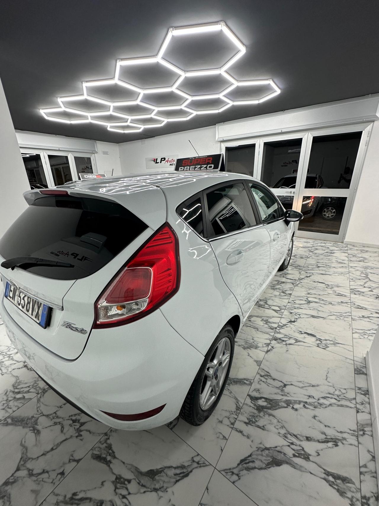 Ford Fiesta 1.5 TDCi 75CV 5 porte Titanium