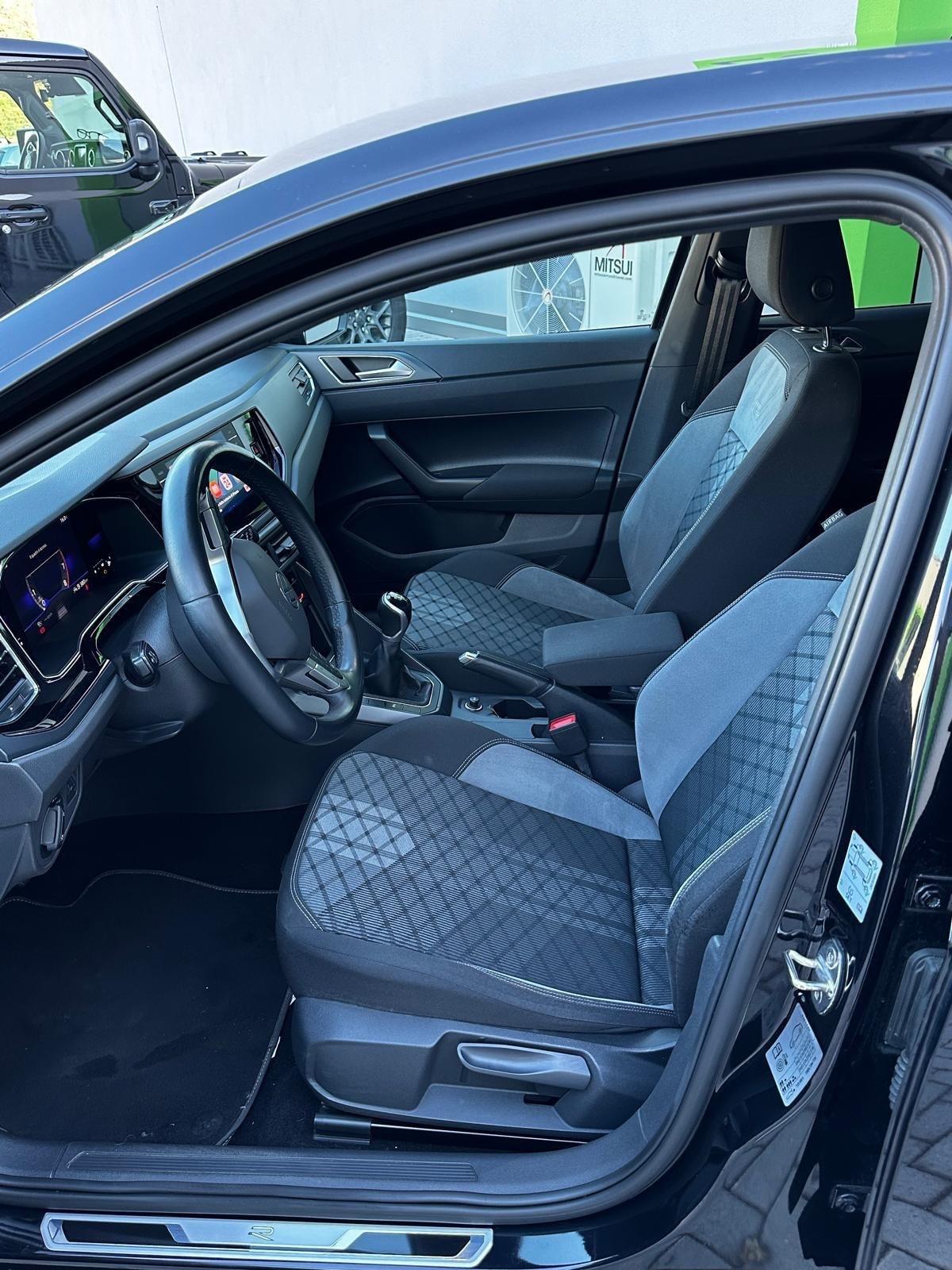 Volkswagen Polo 1.0 TSI R-Line ADATTA A NEOPATENTATI