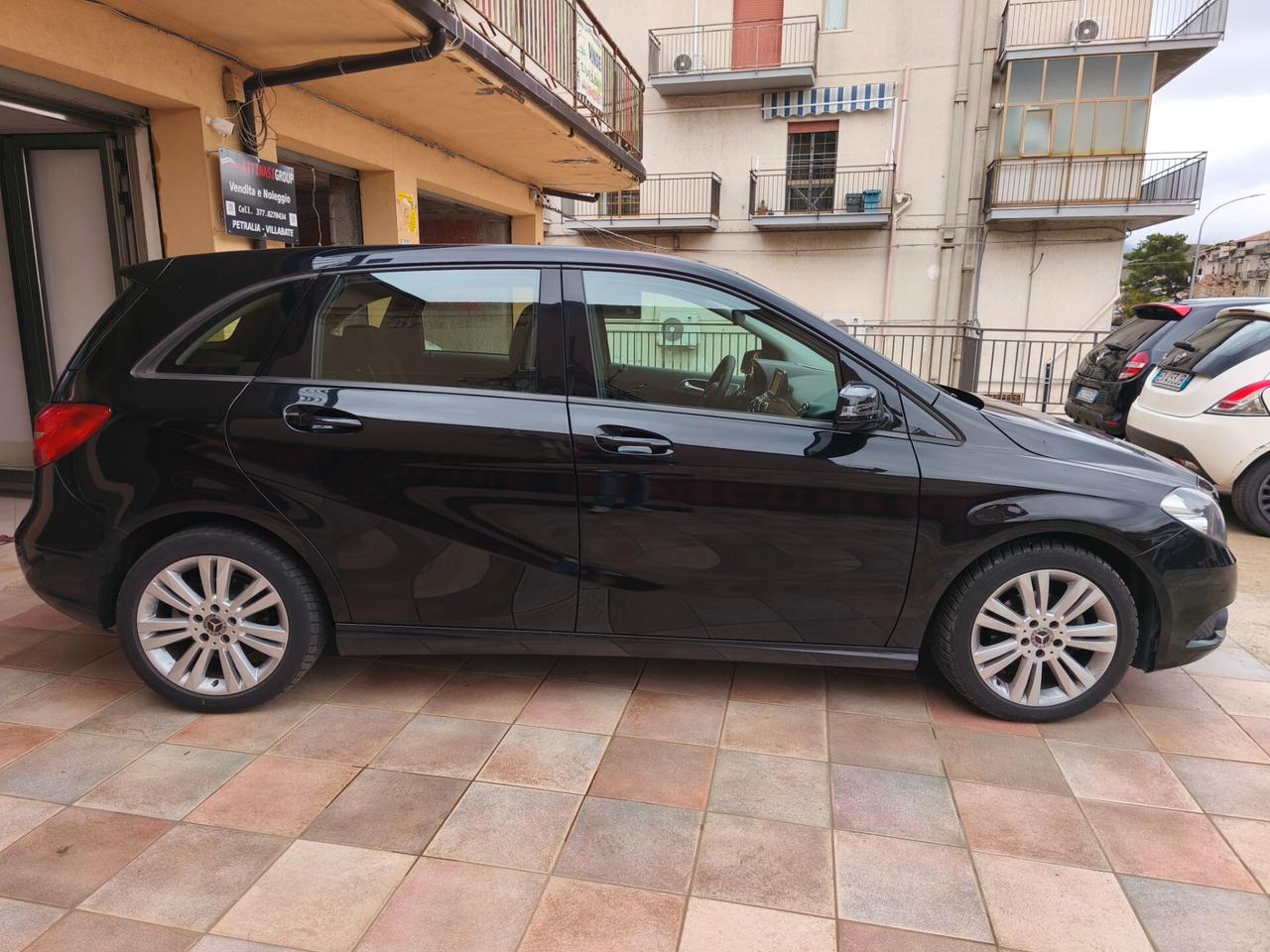 Mercedes-Benz B 180 cdi POCHI KM PROMO COMPRESO PASSAGGIO